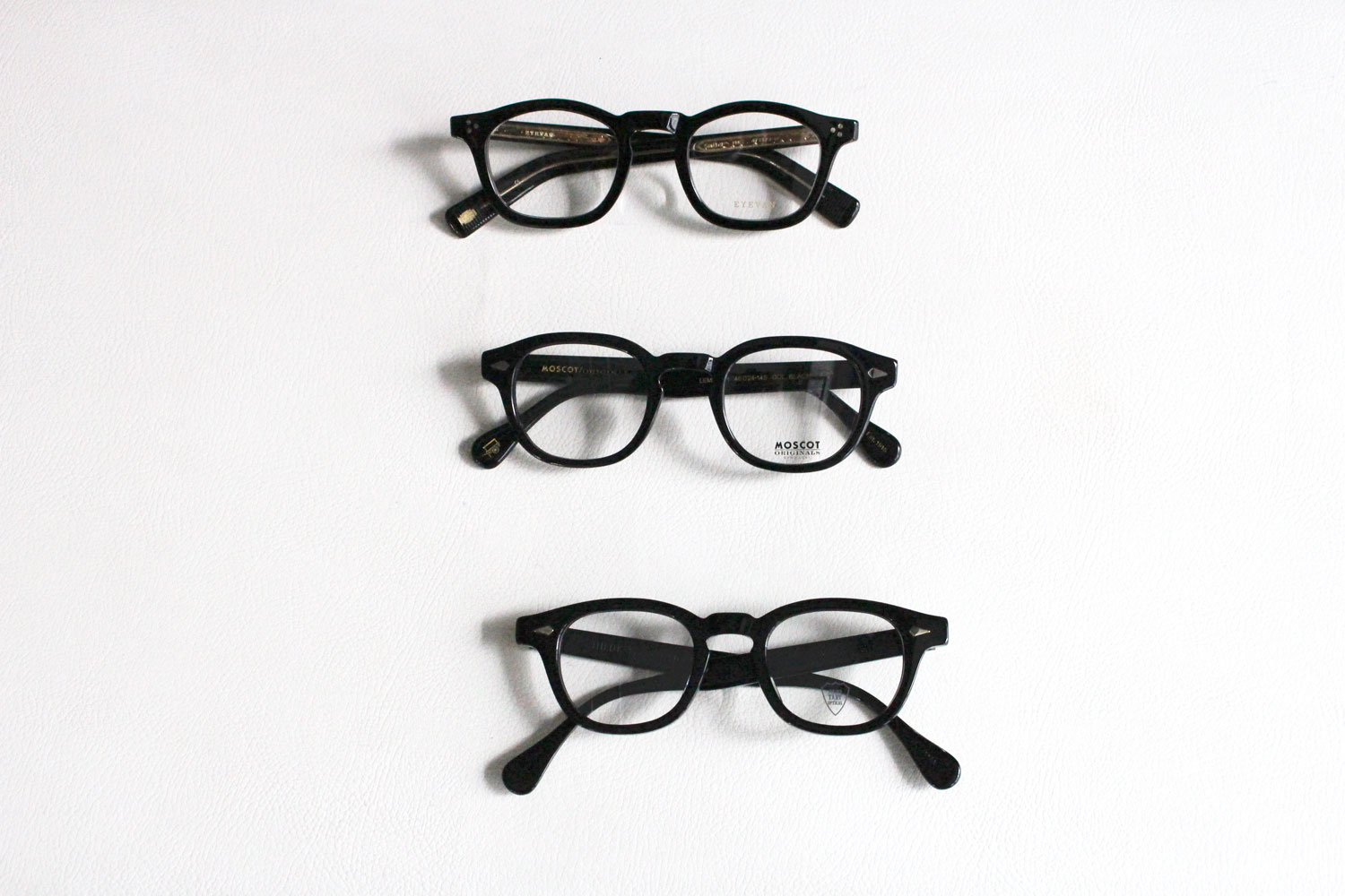男女共にトレンドの黒縁メガネ 人気トップ3】 | 渋谷のメガネ 