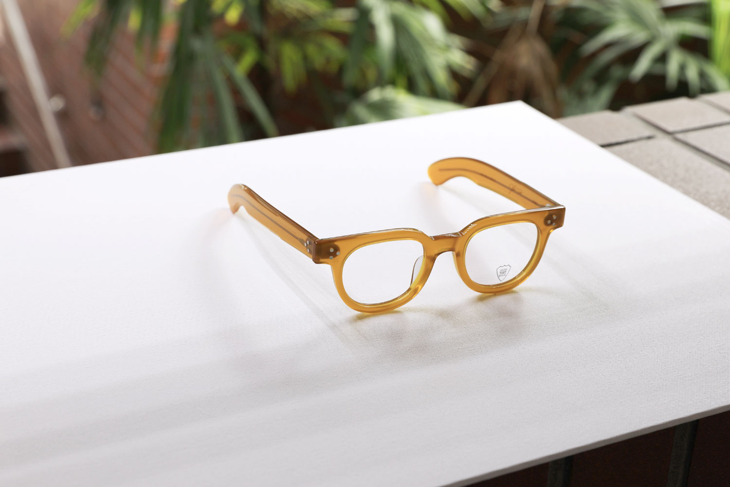 JULIUS TART OPTICAL】ヴィンテージ好き必見のカラー「Vintage Yellow