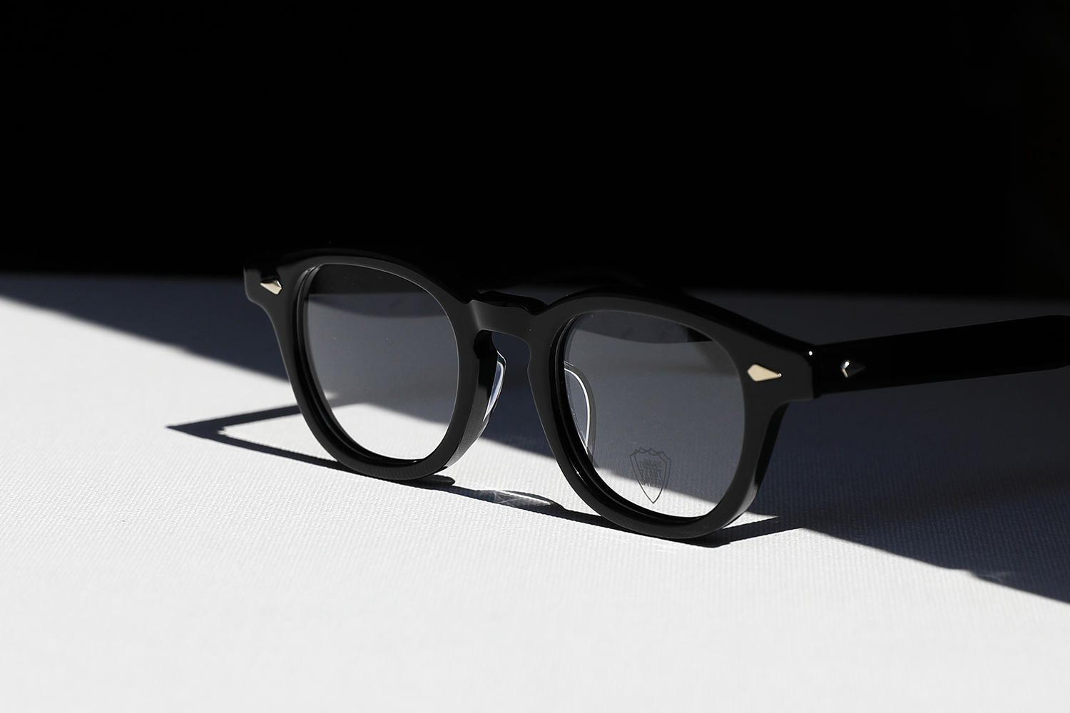 JULIUS TART OPTICAL】 ” AR ” Col: Black / Size: 46-22 & 46-24 –  渋谷のメガネ・サングラス｜クラインアイウェア