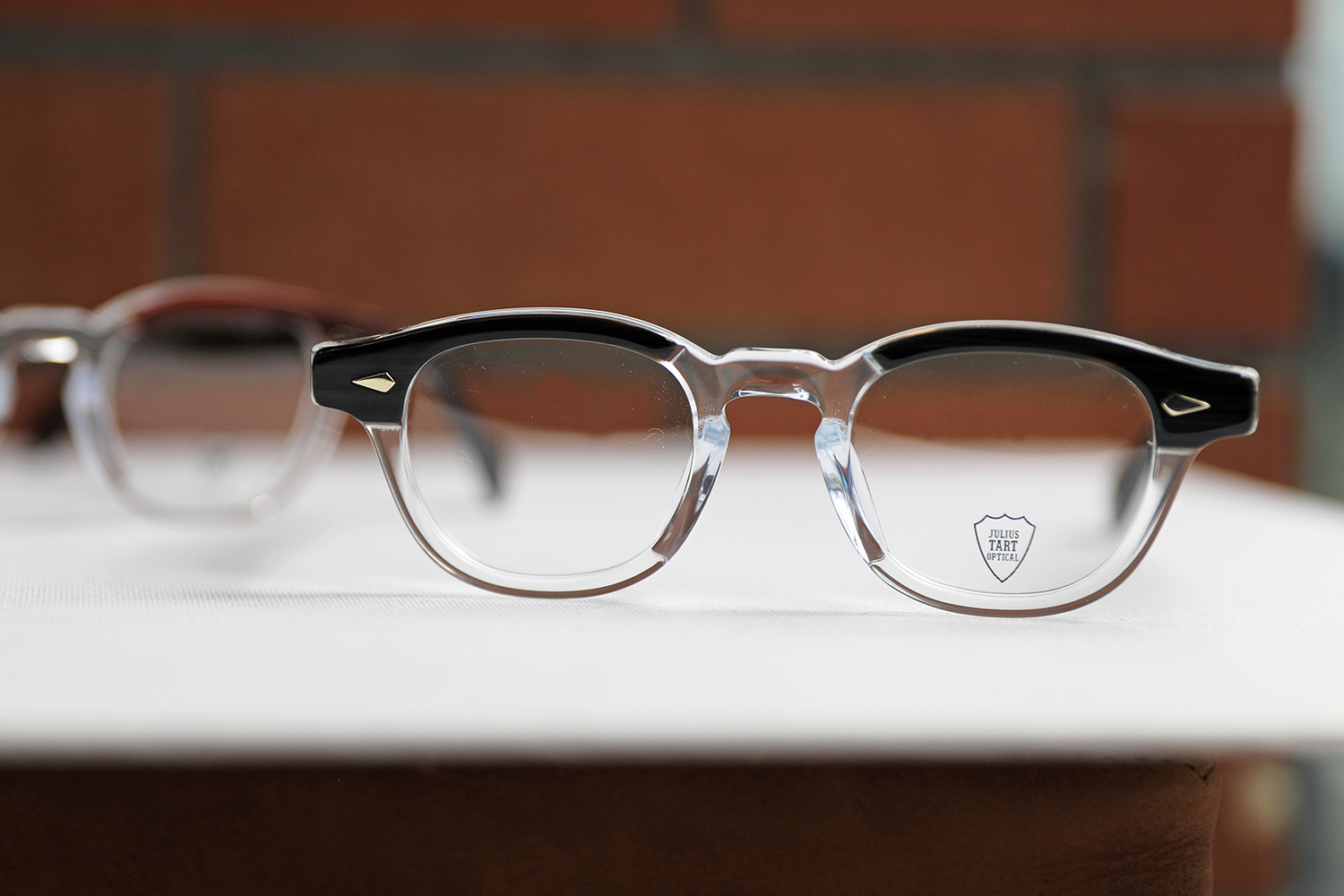 JULIUS TART OPTICAL】”AR” Black Wood Clear & Red Wood Clear (Size: 44-22) –  渋谷のメガネ・サングラス｜クラインアイウェア