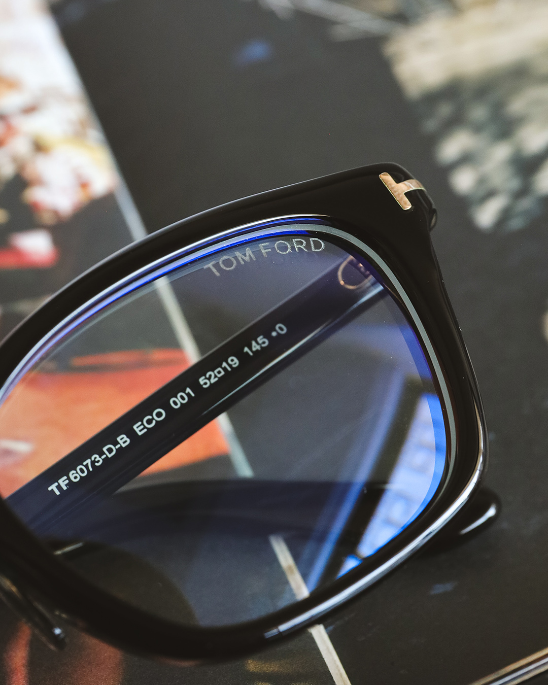 TOM FORD】”TF6073-D-B” 日本企画としてデザインされた特別